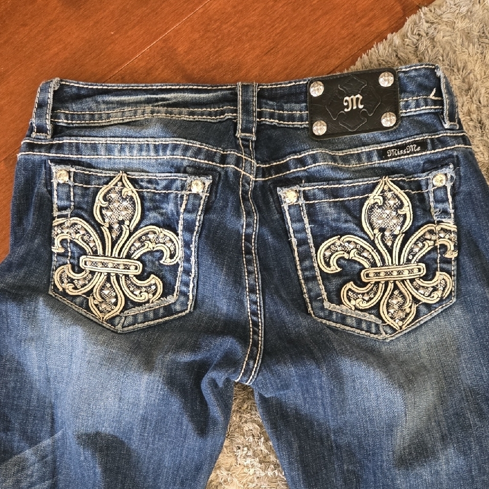 Miss Me Blue Boot Cut Jeans with Classic Denim Style - Picture 4 of 4